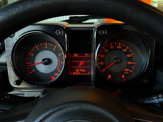 SUZUKI JIMNY 1.5 GASOLINA SIERRA 4YOU 4X4 AUTOMÁTICO
